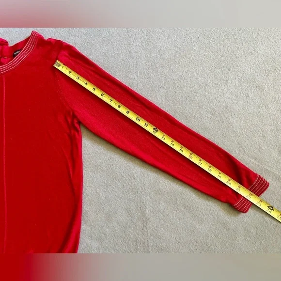 Banana Republic Women’s Red Sweater Size Medium Ribbon Bow - Picture 5 of 6